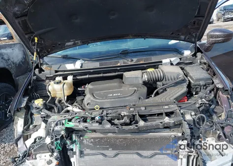 2018 Chrysler Pacifica Touring L z USA, uszkodzony, nr VIN 2C4RC1BG5JR354067